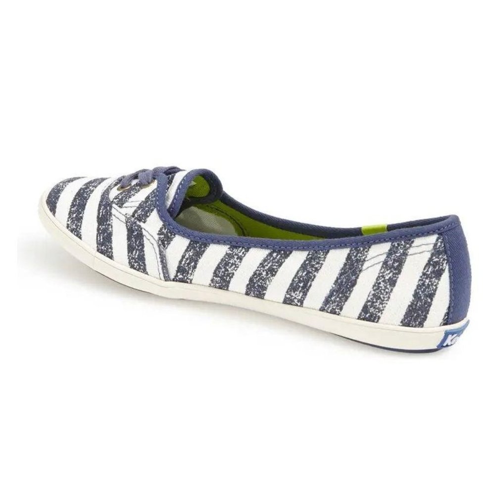 Keds Teacup Slip-On Sneaker Navy White 7.5 NEW - Picture 2 of 9